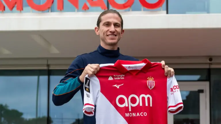 Monaco encaminha contrata&ccedil;&atilde;o de atacante por R$ 170 milh&otilde;es para Filipe Luis